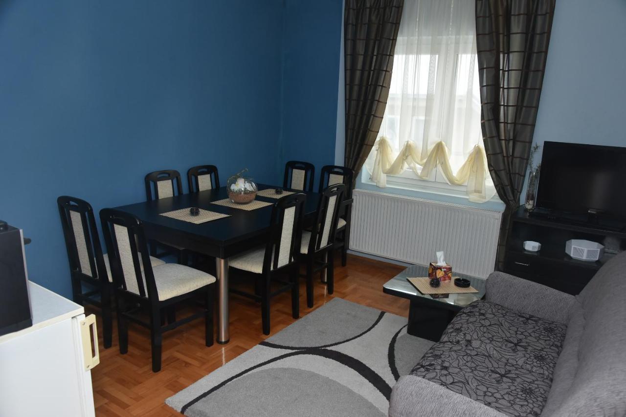 Blue House Apartment Ni Eksteriør billede